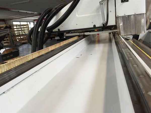 may-cnc-da-qua-su-dung-fomindustrie-ares-30-03 may cnc da qua su dung fomindustrie ares 30 03