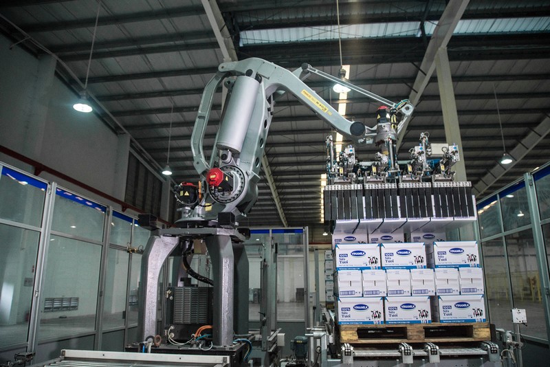 cánh tay robot công nghiệp tại bình dương